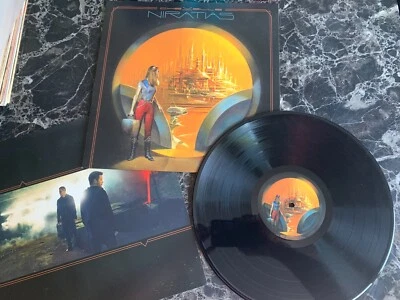 CHEVELLE NIRATIAS VINYL LP  EPIC RECORDS  EX/NEAR MINT/METAL Foto 1 de 2