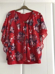 STUNNING LADIES RED FLORAL BLOUSE SIZE 16 New - Foto 1 di 4