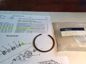 N009045055000 Retaining Ring 5325-01-242-1453, SEE, FLU419 - Picture 1 of 4