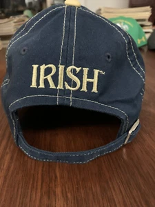 Notre Dame Fighting Irish Patch Mütze Adidas Blau One Size - Bild 1 von 9