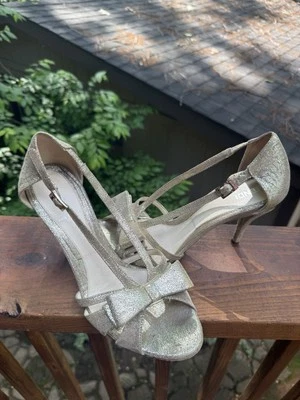 FENDI Suede Bow Accents D'Orsay Pumps Size 37.5 US 7.5 - Image 1 of 4