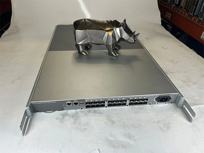 AM866B HP StorageWorks 8/8 Base Swtich AM866A 492290-001 492290-002 - Image 1 of 1