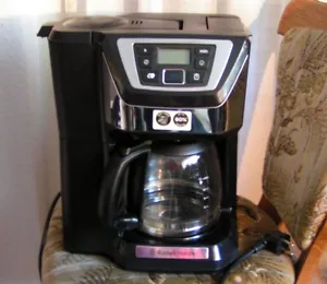 Russell Hobbs 22000-56 Victory Grind & Brew Kaffeemaschine mit Mahlwerk - Bild 1 von 5