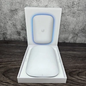 Ubiquiti Networks UDM-B-US UniFi Wifi Mesh Access Point - Bild 1 von 3