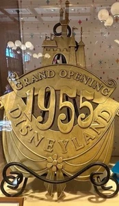 Disneyland 70th Anniversary Opening Day Plaque Vault Collection NIB - Bild 1 von 1