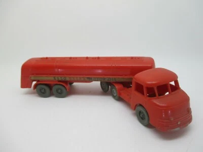 WIKING: Bimot Henschel Petroliera, Non Vetrato Acida Hb No. 235/4A (Schub156) - Immagine 1 di 4