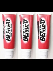 3 TUBES BENGAY ULTRA STRENGTH PAIN RELIEVING CREAM 4 OZ- MUSCLE JOINT BACK ACHE - Picture 1 of 2