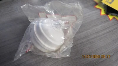 D-13 Disposable Compressed Air Filter, 1/4 NPT - Image 1 of 4