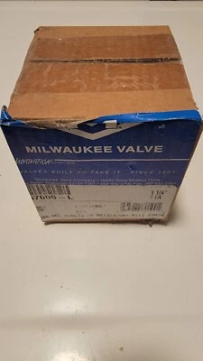 MILWAUKEE VALVE Butterfly Disc Valve: 1 1/4 in Pipe Size, NPT, Bronze - Image 1 of 2