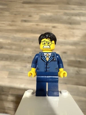 Business Man 853301 7051 Businessman Alien Conquest LEGO® Minifigure Mini Figure - Image 1 of 4