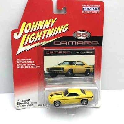 NOVO no Pacote Vintage Johnny Lightning Carro Fundido 1969 Yenko Camaro - Imagem 1 de 4