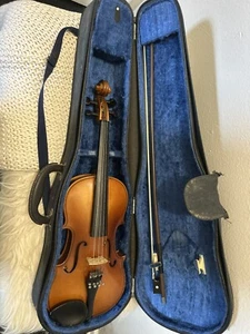 Glaesel 3/4 Violin Model Number B62 in Case with Bow D String Is Missing - Picture 1 of 6