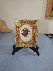 Vintage K of C Knights of Columbus deceased member MEMORIAL PLAQUE Mother Pearl - Picture 1 of 7