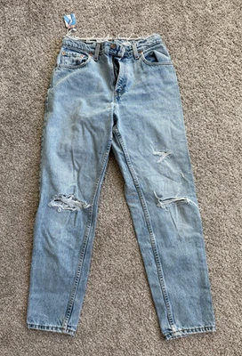 Vintage Womens Levi Jeans 550 Relaxed Fit Tapered Ripped Light Wash Denim 9 JR M - Image 1 of 4