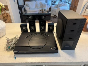 Samsung HT-C5500 5.1 Kanal 3D Blu-Ray Heimkino System, iPod/iPhone-steuerbar - Bild 1 von 11