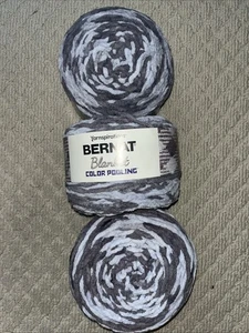 Bernat Blanket Color Pooling Yarn, Lot of 3 New Cakes, Color Gray White - Picture 1 of 4