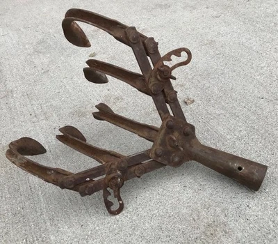 vintage Adjustible Iron Cultivator Head - 5 tine rustic garden tool - primitive - Image 1 of 4