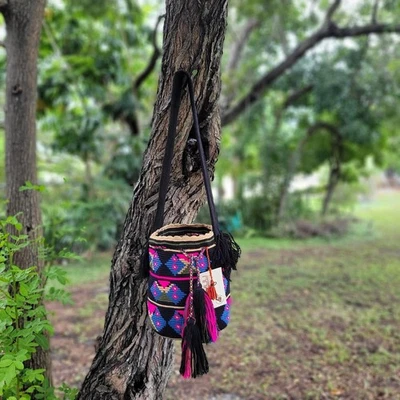 Colombiana 🇨🇴 Bolso Boho Mochila Bucket Grande Hecho a Mano Tribu Wayuu MUCHOS COLORES Foto 1 de 4