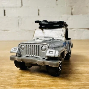 RARE 1998 Jeep Wrangler Silver Blue Jurassic World Park 2015 Mission Force MB369 - Picture 1 of 15