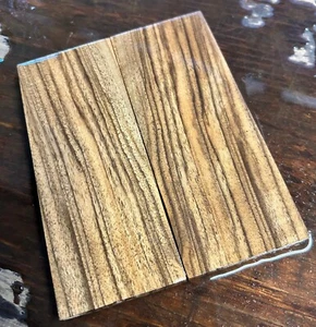AMAZING! GRAIN English Walnut Bookmatched Knife Scales Handle Grips Dry K710 - Imagen 1 de 4