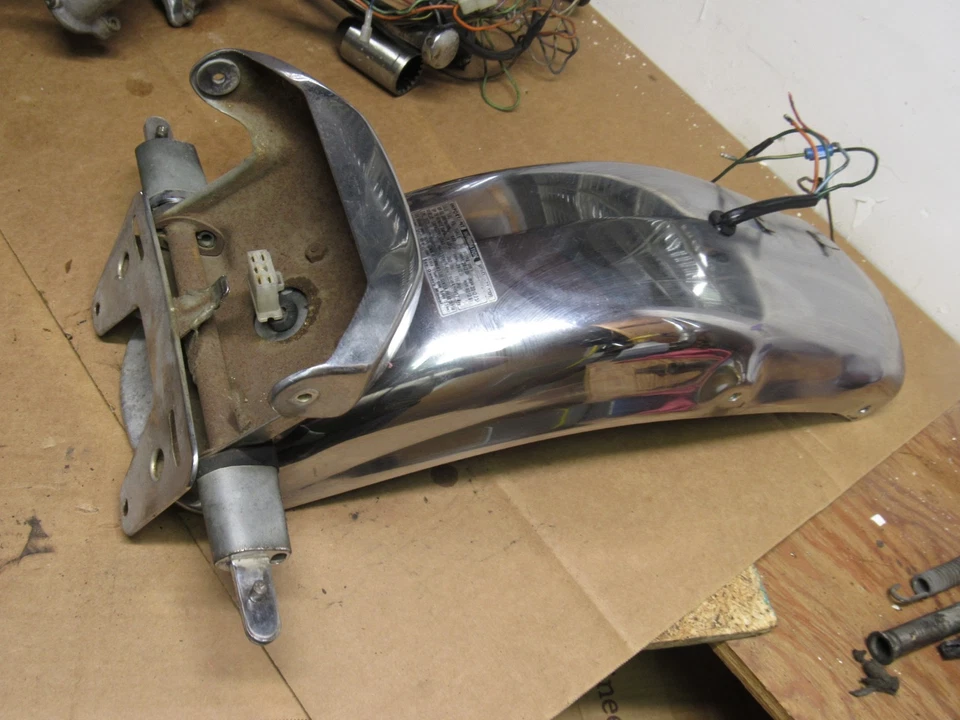 Honda Gold Wing GL1000 1979 guardabarros trasero cromado Foto 1 de 4