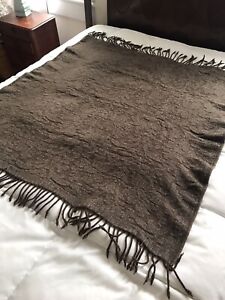 Restoration Hardware Chenille Damask Fringed Throw Lap Blanket Wool Blend READ