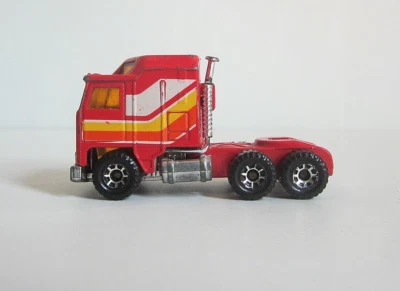 Matchbox Kenworth Cabover Aerodyne Красный Макао 1981 S1 90 - Изображение 1 из 4