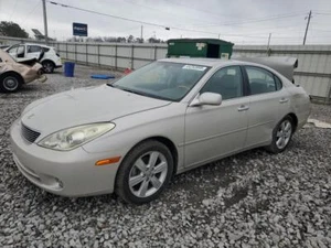 Used Driving Light fits: 2006 Lexus ES330 Fog-Driving bumper mounted Grade A - Picture 1 of 13
