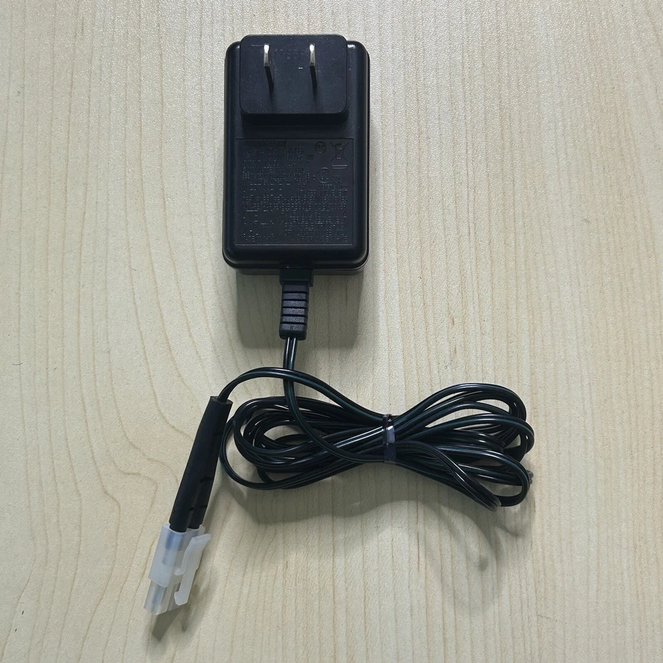 Tyco 9.6V NIMH Charger Model BFY05-9009 11.2VDC 0.28A 3.1W - Image 1 of 4