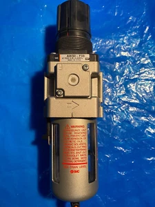 SMC: - REGULADOR FILTRO AW30-F03: G1/4"-PORT 3/8" - Imagen 1 de 3
