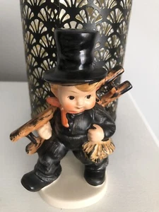 Goebel Top Hut Junge Schornstein Kehrfigur KF40 Goebel Westdeutschland neuwertig, signiert - Bild 1 von 6
