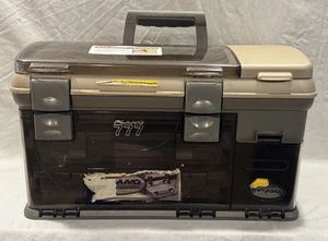 NUEVO STOCK ANTIGUO Plano 777 Guía Serie Aparejos de Pesca Caja Organizador - Imagen 1 de 9