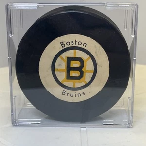 1972-75 BOSTON BRUINS NHL VINTAGE BILTRITE RUBBER CRESTED RAWLINGS REVERSE GEM! - Bild 1 von 11