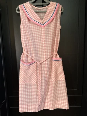 Vintage Anos 60 Komar Vestido Casa Sem Mangas Zíper EUA Rosa/Branco Xadrez Bolsos Gola - Imagem 1 de 4