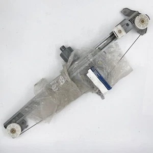 ¡De nuevo de lote antiguo! Regulador de ventana trasera izquierda original Mercedes-Benz 2027300746 - Imagen 1 de 3