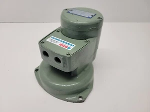 GOOD USED! BAUMULLER 277/480V .18kW 1670RPM MOTOR HOISTING GEAR GZ0-M4B - Picture 1 of 5