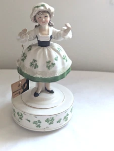 Schmid Musical Collectibles 8" statuina ragazza irlandese in piedi carillon girevole - Foto 1 di 8