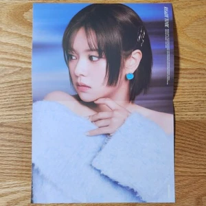 Póster oficial plegado Jeongyeon dos veces 12 mini álbum listo para ser genuino Kpop - Imagen 1 de 2