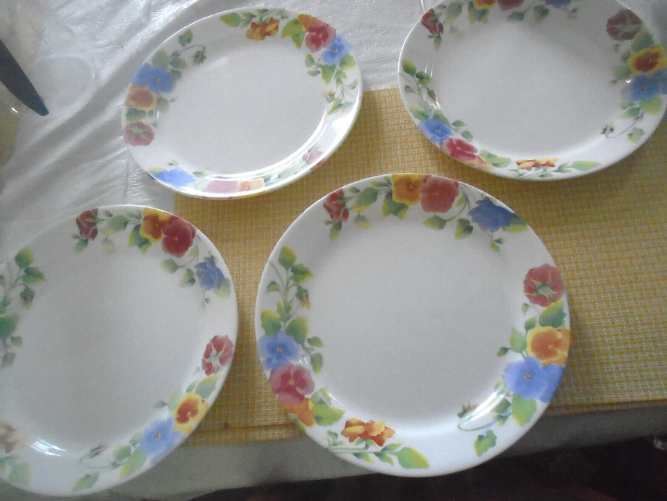 Juego de 4 platos de cena florales Corelle Summer Blush Pansy 10 1/4" EE. UU. Foto 1 de 1