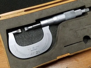 MITUTOYO NO 122 BLADE MICROMETER .0001 " X 0 - 1 " CARBIDE BLADES - Picture 1 of 3
