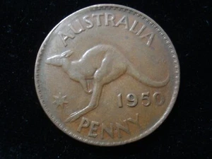 Australian 1950 Penny Clipped Planchet Flaw Error Coin - Picture 1 of 2