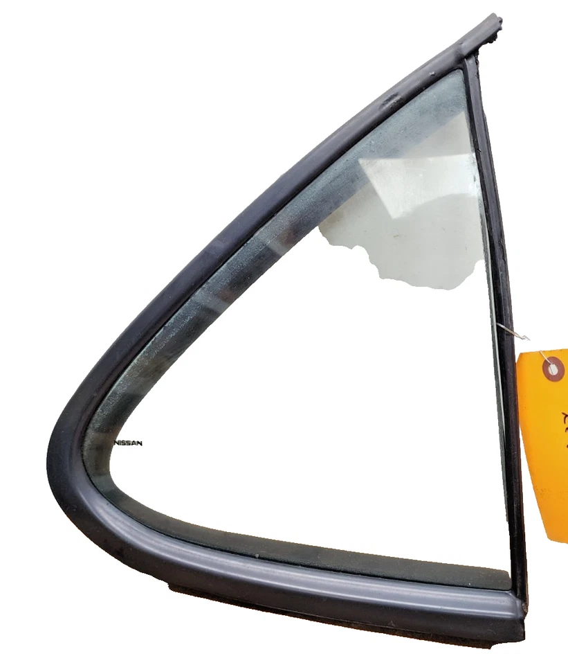 2000–2006 Nissan Sentra Rear Right Vent Window Glass 82303-4Z000 OEM - Image 1 of 4