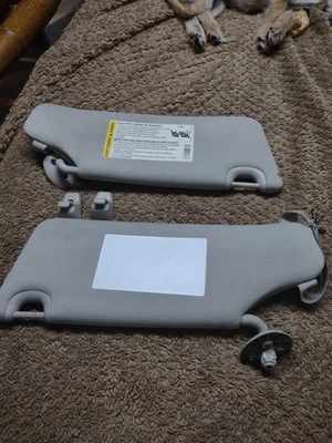 Juego de pares de parasoles laterales para conductor y pasajero Chevy HHR 2006-2011 Foto 1 de 3