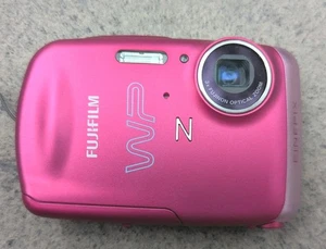 Pink Fujifilm FinePix Z33WP Waterproof Digital Camera - Picture 1 of 13