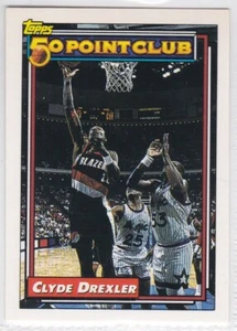 M) 1992-93 Topps Basketball Trading Card - Clyde Drexler #212 - Picture 1 of 2