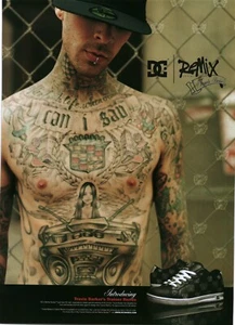 2006 PRINT AD - DC SHOES AD - TRAVIS BARKER'S SNEAKER REMIX SHOE AD - TATOOS - Bild 1 von 1