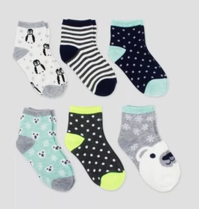 Cat & Jack Girls' 6 Pack  Penguins/Bears Print Ankle Socks Shoe Size 9 to 2 1/2 - Picture 1 of 5