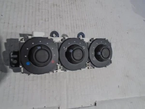 Discovery 3 2004-2009 TDV6 Rear Air Con Heater Control Panel JFC000694PVJ (V) - Picture 1 of 12