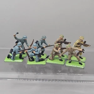 Britains Deetail WWII Soldiers x 8 - Made in England - Picture 1 of 13