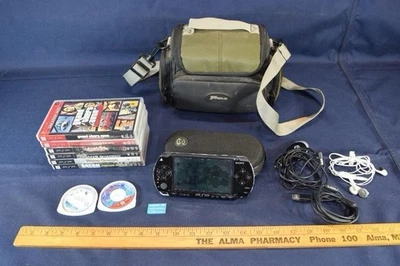 Sony PSP 1001 Handheld Console W/ 6 Games - NEW battery - ONLY Has Car Charger - Image 1 of 4